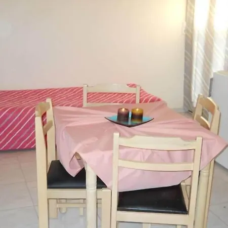 Niriedes Dionyssos Village *
