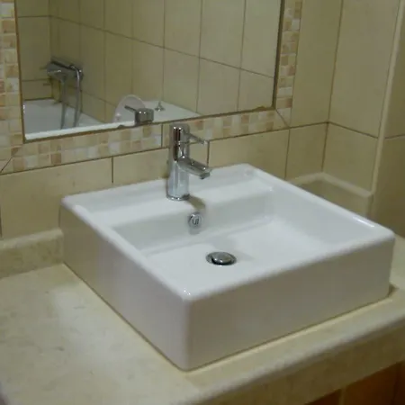 Niriedes Dionyssos Village Apartment *
