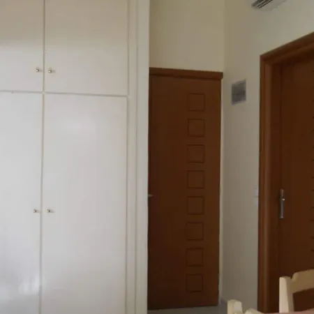 Apartment Niriedes Dionyssos Village